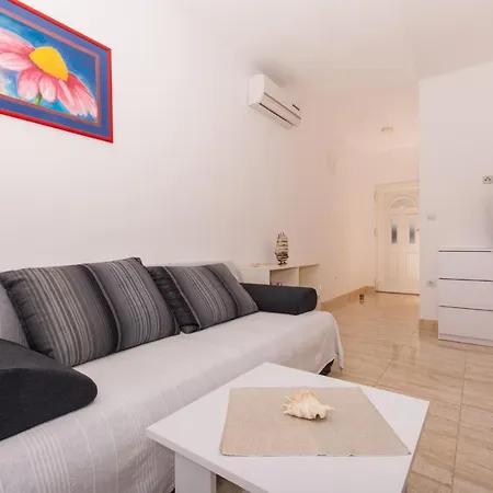 Apartament Nikolina